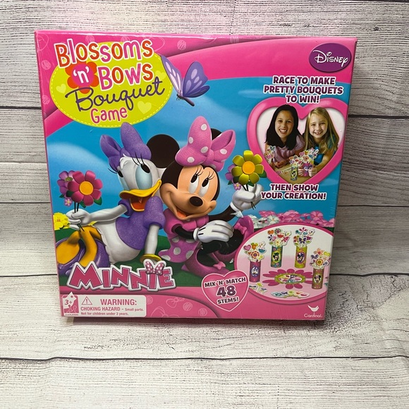 Disney Other - Disney Minnie Blossoms n’ Bows Bouquet Game Arts & Crafts